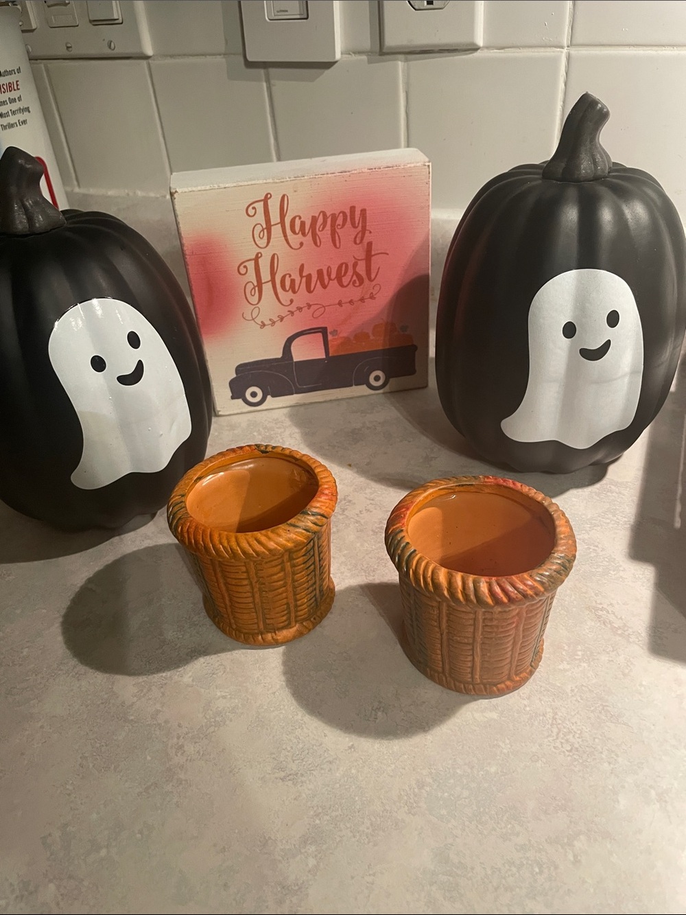 Festive Fall Quill Sign, (2) Black/White Pumpkins & (2) Ceramic Candle Holders